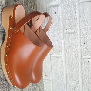 J crew leather clogs